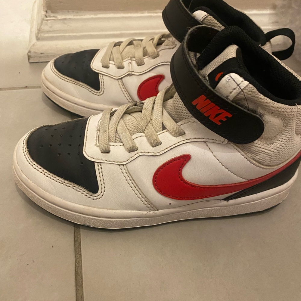 Nike Kids' White and Black Sneakers with Red Swoosh
